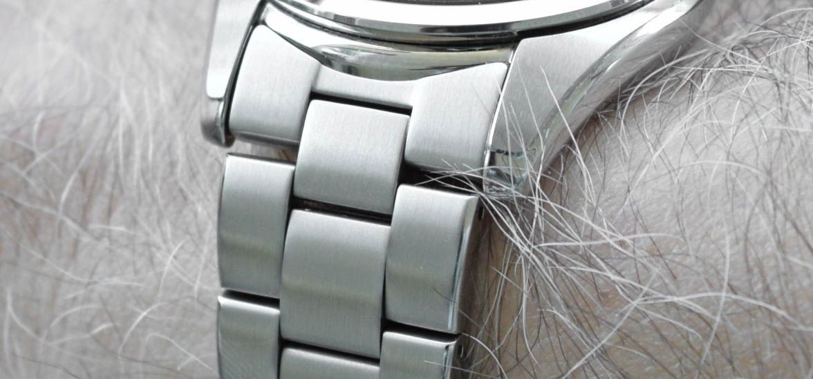 Detail of the bracelet Seiko SARB033